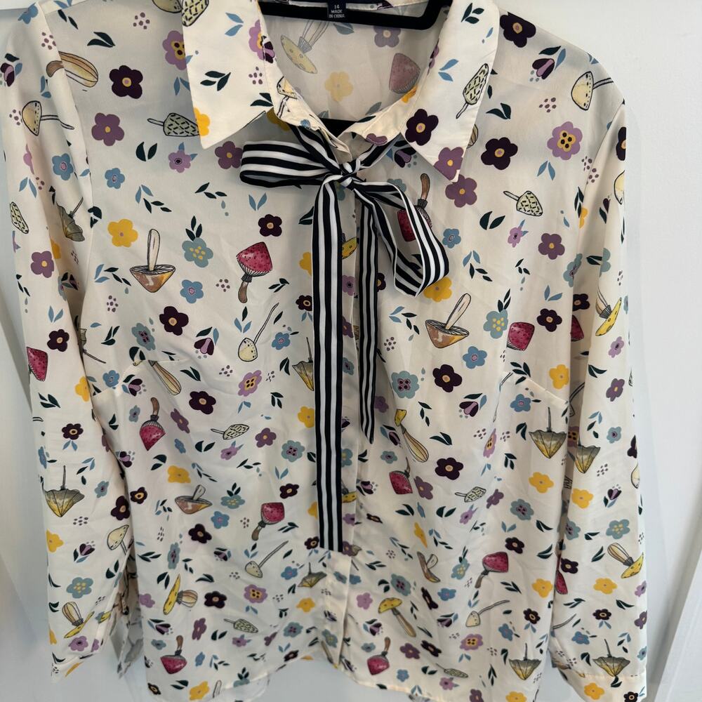 Eloquii Mushroom Floral Print Tie Neck Long Sleeve Button Up Blouse Size 14 - Picture 2 of 8